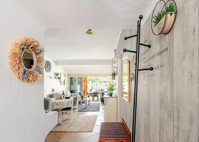 Maison Du Soleil By Seareen Villa *